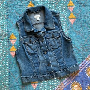 Loft Denim Vest in size S